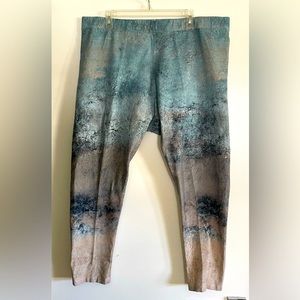 Soft Surroundings 2x Leggings Abstract Print.